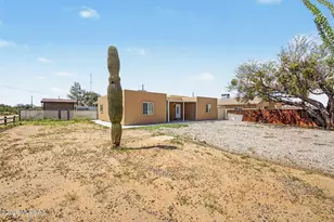 9474 S Vicki Dr, Tucson, AZ 85736 - Photo 1
