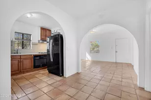 2442 E Mabel St, Tucson, AZ 85719 - Photo 2