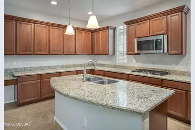 12047 N Golden Mirror Drive, Marana, AZ 85658 - Photo 6