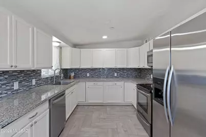 438 E Lester Street, Tucson, AZ 85705 - Photo 8