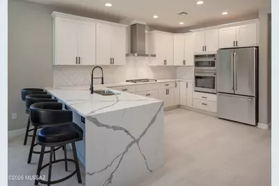12192 N Golden Mirror Drive, Marana, AZ 85658 - Photo 2