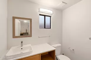 830 E Helen St, Tucson, AZ 85719 - Photo 16