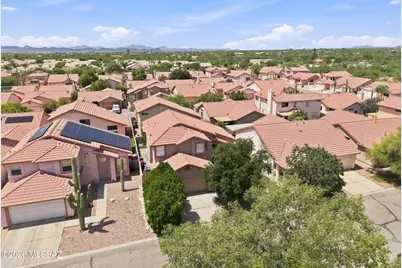 9951 N Stageline Trail, Tucson, AZ 85742 - Photo 1