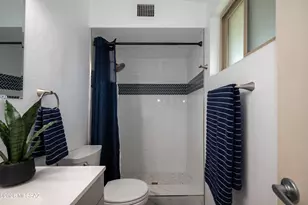 5752 E Waverly St, Tucson, AZ 85712 - Photo 16