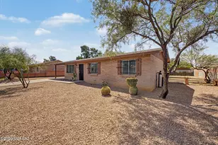 6650 S Draper Rd, Tucson, AZ 85757 - Photo 1