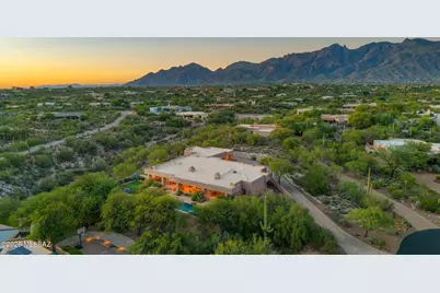 4635 N Placita Roca Blanca, Tucson, AZ 85718 - Photo 2