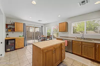 7639 E Valley Overlook Drive, Tucson, AZ 85710 - Photo 12