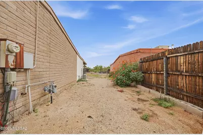 6935 N Northpoint Drive, Tucson, AZ 85741 - Photo 30