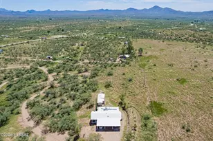 16450 W Arivaca Rd, Arivaca, AZ 85601 - Photo 14