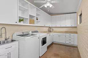 9420 E Sierra St, Tucson, AZ 85710 - Photo 28