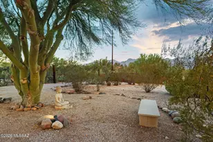 9420 E Sierra St, Tucson, AZ 85710 - Photo 4