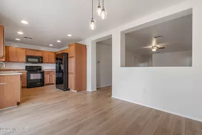 33912 S Farmers Way, Red Rock, AZ 85145 - Photo 18