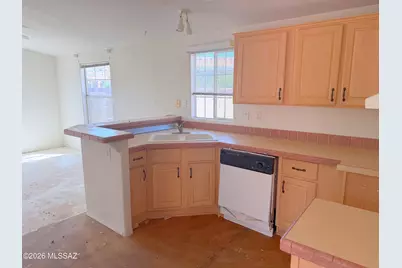 1327 W Vuelta Las Campanas, Sahuarita, AZ 85629 - Photo 4