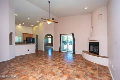 9374 S Avenida Mochuelo, Vail, AZ 85641 - Photo 2