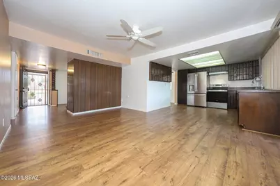9025 E 31st Place, Tucson, AZ 85710 - Photo 12