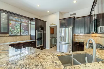 10050 N Alder Spring Drive, Tucson, AZ 85737 - Photo 18