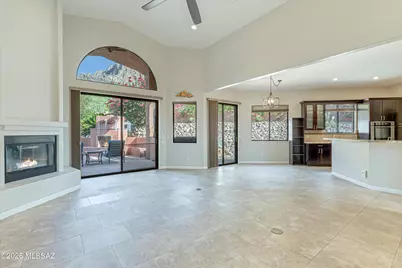 10050 N Alder Spring Drive, Tucson, AZ 85737 - Photo 10