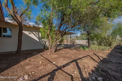 551 S Kent Place, Tucson, AZ 85710 - Photo 12