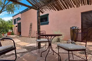 10451 E Sixto Molina Ln, Tucson, AZ 85747 - Photo 2
