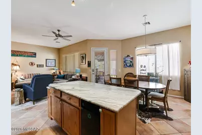 10451 E Sixto Molina Lane, Tucson, AZ 85747 - Photo 12