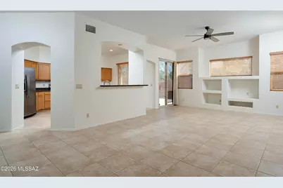 2622 N Avenue Valiente, Tucson, AZ 85715 - Photo 2