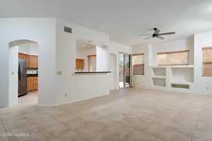 2622 N Ave Valiente, Tucson, AZ 85715 - Photo 2