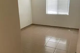 7494 E Deeps Way E, Tucson, AZ 85710 - Photo 4