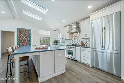 7041 E River Road, Tucson, AZ 85750 - Photo 8