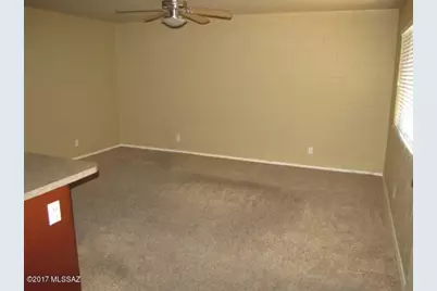 2801 N Columbus Boulevard #6, Tucson, AZ 85712 - Photo 2