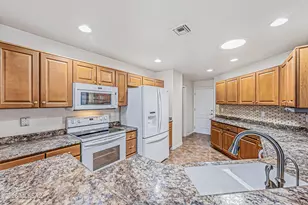524 W Aspenwood St, Green Valley, AZ 85614 - Photo 16