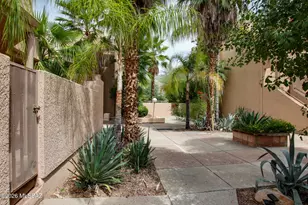 5675 N Camino Esplendora, Tucson, AZ 85718 - Photo 38