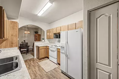 2550 E River Road #1102, Tucson, AZ 85718 - Photo 6