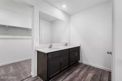 7621 S Starrush Drive, Tucson, AZ 85757 - Photo 8