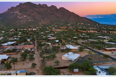 230 W Meadowbrook Drive, Tucson, AZ 85704 - Photo 2
