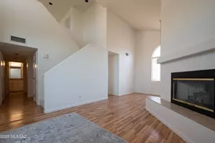 4339 E Samantha Dr, Tucson, AZ 85712 - Photo 4