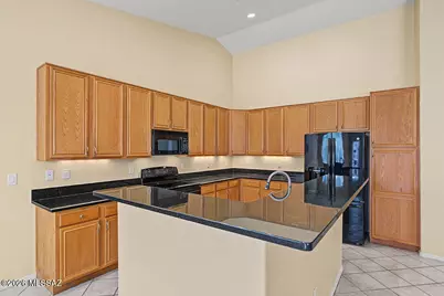 9162 E Lost Tree Drive, Tucson, AZ 85715 - Photo 16