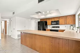 2619 W Old Glory Dr, Tucson, AZ 85741 - Photo 14