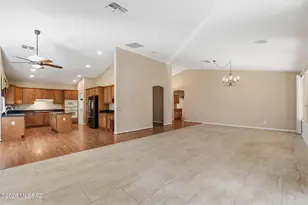 2480 E Mayview Dr, Green Valley, AZ 85614 - Photo 6
