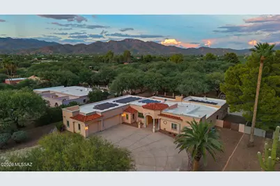 2010 N Forty Niner Drive, Tucson, AZ 85749 - Photo 2