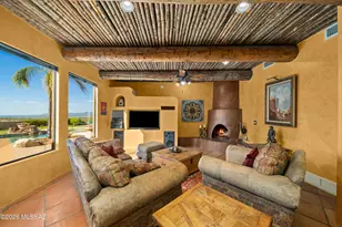 5579 N Park Ridge Pl, Tucson, AZ 85743 - Photo 4
