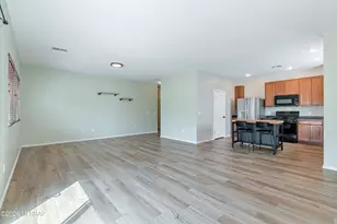 8361 W Screech Owl Dr, Tucson, AZ 85757 - Photo 6