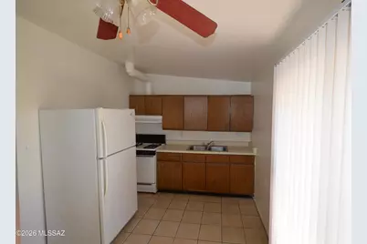 1033 E 25th Street #4, Tucson, AZ 85713 - Photo 2