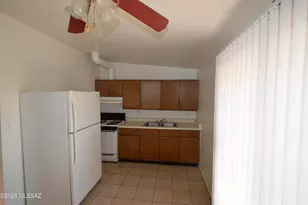 1033 E 25th St, Tucson, AZ 85713 - Photo 2