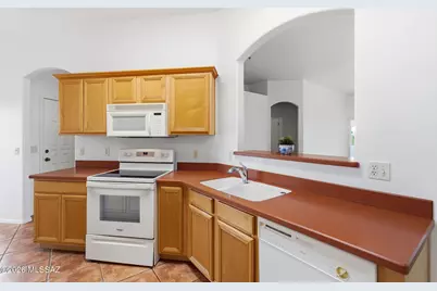 745 W Waterview Drive, Green Valley, AZ 85614 - Photo 8