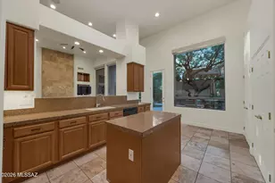 6881 E Desert Wind Ct, Tucson, AZ 85750 - Photo 14