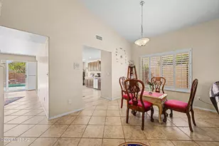 10527 N Camino Rosas Nuevas, Oro Valley, AZ 85737 - Photo 12