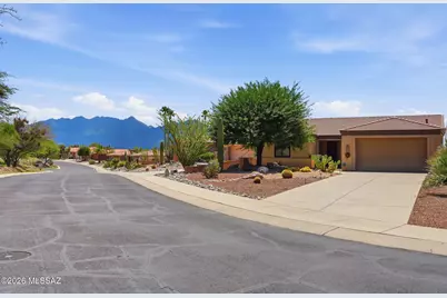 2045 W Placita De Enero, Green Valley, AZ 85622 - Photo 2