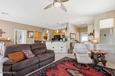 528 W Knotwood Street, Green Valley, AZ 85614 - Photo 6