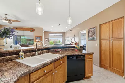 528 W Knotwood Street, Green Valley, AZ 85614 - Photo 12
