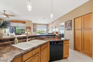528 W Knotwood St, Green Valley, AZ 85614 - Photo 12